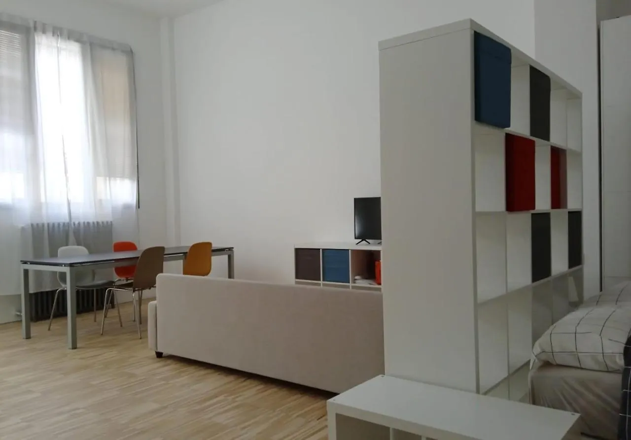 Open Space3 D'Apulia 11 Apartment Milan