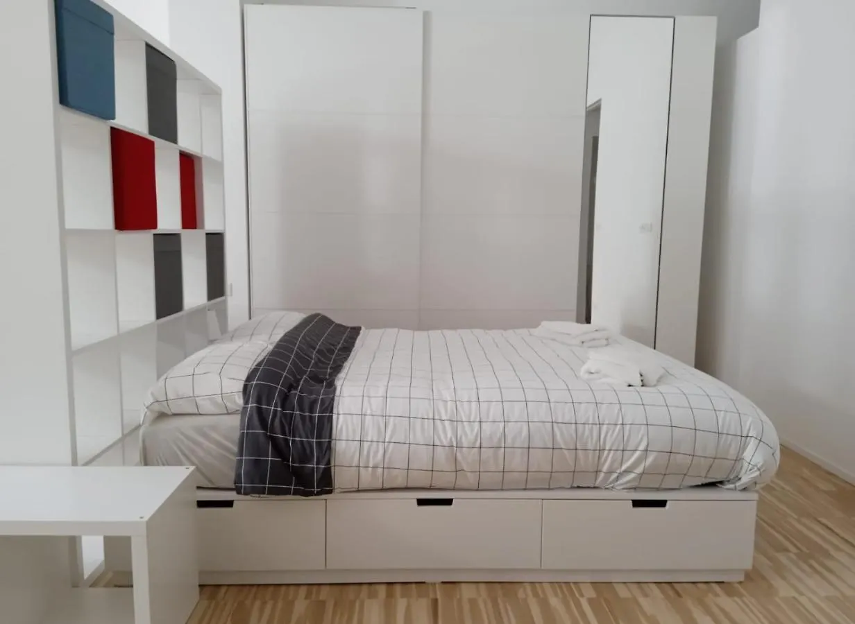 Open Space3 D'Apulia 11 Apartment Milan Italy